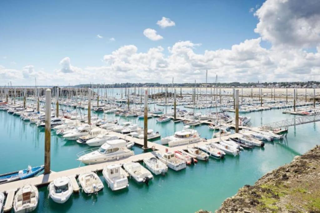 50M De La Plage: Studio Au Coeur Du Centre ! Lejlighed Saint-Cast-le-Guildo Eksteriør billede